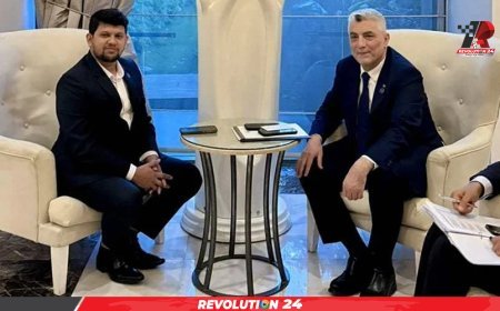 তুরস্কের বাণিজ্য মন্ত্রীর সঙ্গে উপদেষ্টা মাহফুজ আলমের সাক্ষাৎ