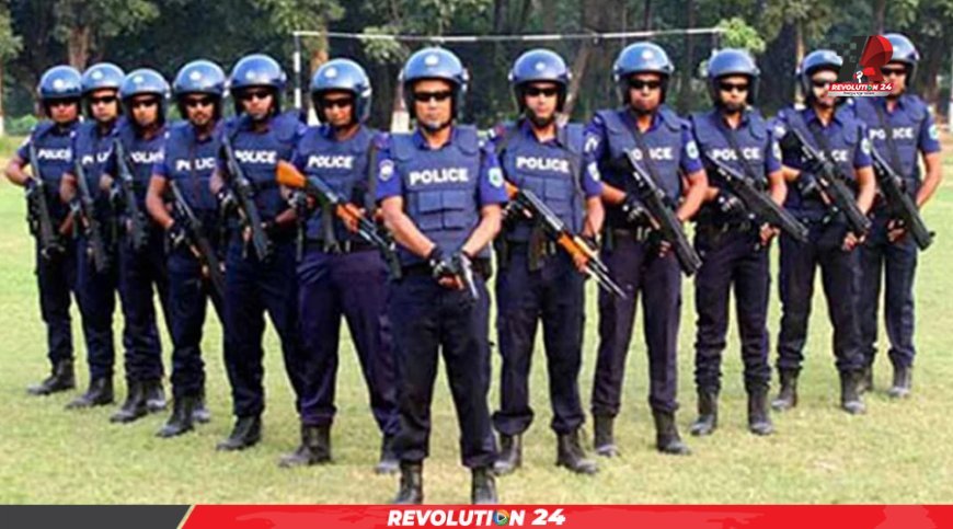 পুলিশের হাতে ‘মারণাস্ত্র’ না রাখার সিদ্ধান্ত সরকারের, বিশেষজ্ঞ ও বাহিনীর সদস্যরা যা বলছেন