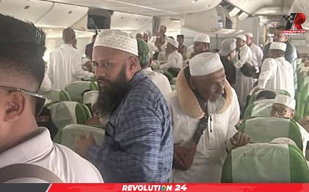 ৩৮৭ হজযাত্রী নিয়ে রানওয়ের মাঝপথে আটকে গেছে উড়োজাহাজ
