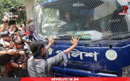 জুলাই আন্দোলনের বড় শক্তি নারী শিক্ষার্থী: নানা অপূর্ণতার মধ্যেও নতুন বাংলাদেশের স্বপ্ন