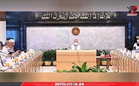 নারী কর্মকর্তাদের ‘স্যার’ সম্বোধনের প্রথা বাতিল, নির্দেশনা দিয়েছে অন্তর্বর্তী সরকার