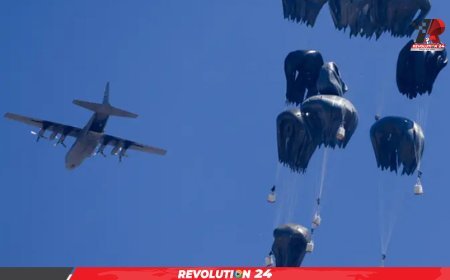 বিমান থেকে গাজায় ২৫ টন খাবার ফেলল জর্ডান ও আরব আমিরাত