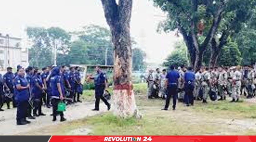 পুলিশ-নিষিদ্ধ ঘোষিত ছাত্রলীগ সংঘর্ষ, গোপালগঞ্জে যৌথবাহিনীর অভিযান শুরু