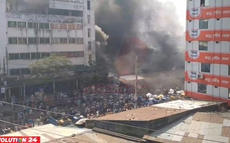 টঙ্গীতে তুলার গোডাউনে অগ্নিকাণ্ড, নিয়ন্ত্রণে ফায়ার সার্ভিসের ৮ ইউনিট