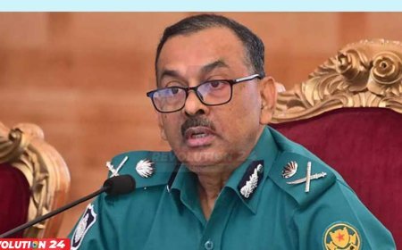 গাড়িতে আগুন-ককটেল নিক্ষেপকারীকে দেখা মাত্র গুলির নির্দেশ ডিএমপি কমিশনারের