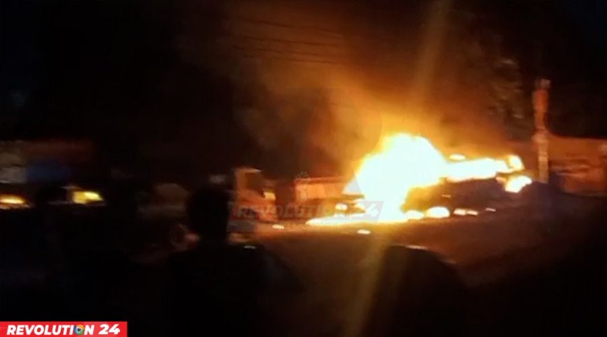 মোহাম্মদপুরে গ্যারেজে অগ্নিকাণ্ড, নাশকতার অভিযোগ