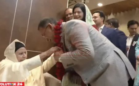 ফুলের মালা দিয়ে তারেক রহমানকে বরণ