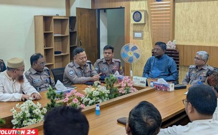 সন্ত্রাস-চাঁদাবাজ-মাদক নিমূর্লে কোনো আপোষ নয়: কামাল হোসেন