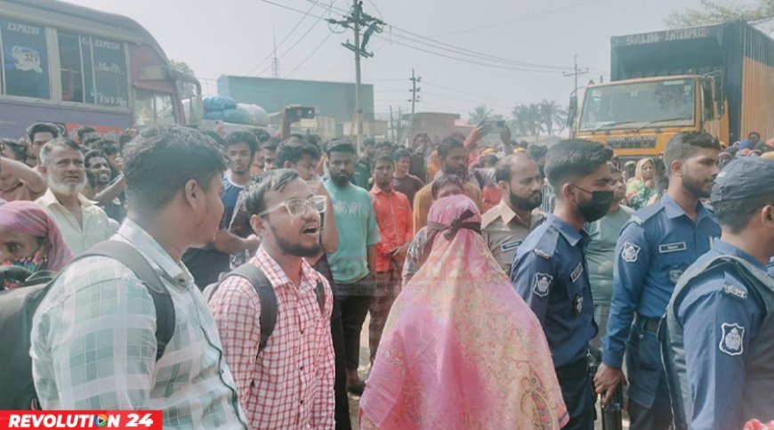 বকেয়া বেতনের দাবিতে ঢাকা-সিলেট মহাসড়ক অবরোধ