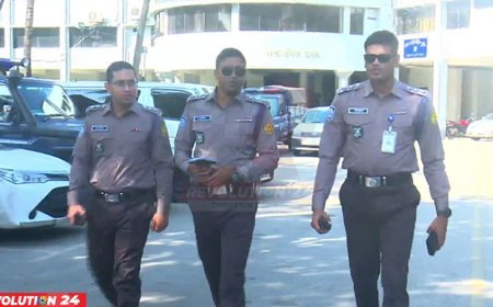 আগের পোশাক চায় পুলিশ, রাষ্ট্রের শতকোটি টাকা অপচয়