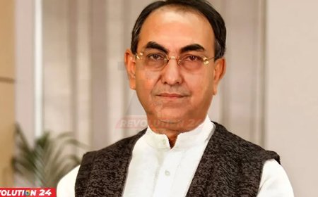 সিঙ্গাপুরের উদ্দেশে মির্জা আব্বাসকে বহনকারী এয়ার অ্যাম্বুলেন্স