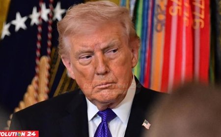 ইরানকে শেষ করতে গিয়ে কি নিজের রাজনৈতিক কবর খুঁড়ছেন ট্রাম্প?