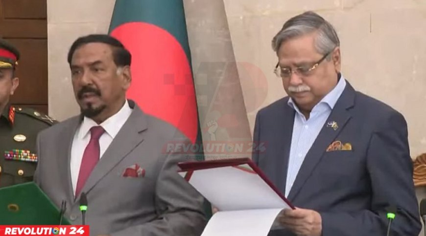 স্পিকার ও ডেপুটি স্পিকারকে শপথ পড়ালেন রাষ্ট্রপতি
