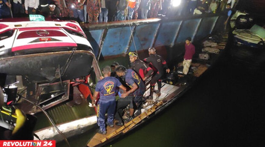 পদ্মায় বাসডুবি: নিহত বেড়ে ২৩, সবার পরিচয় শনাক্ত