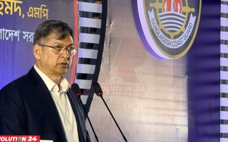 কোস্ট গার্ডের বহরে যুক্ত করা হবে হেলিকপ্টার: স্বরাষ্ট্রমন্ত্রী