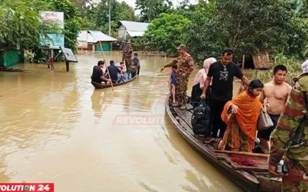 চট্টগ্রামে বন্যা ও পাহাড়ধস মোকাবিলায় সেনাবাহিনীর উদ্ধার কার্যক্রম অব্যাহত