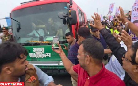 প্রধানমন্ত্রী প্রথমবারের মতো পদ্মা সেতু পাড়ি দিলেন