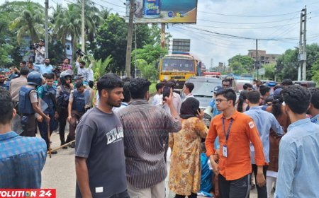 এইচএসসি পরীক্ষার্থীদের ঢাকা-বরিশাল মহাসড়ক অবরোধ