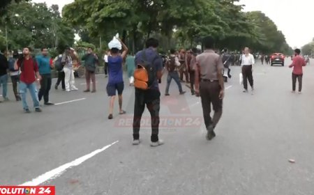 সংসদ ভবন এলাকায় শিক্ষার্থীদের বিক্ষোভ ঘিরে উত্তেজনা