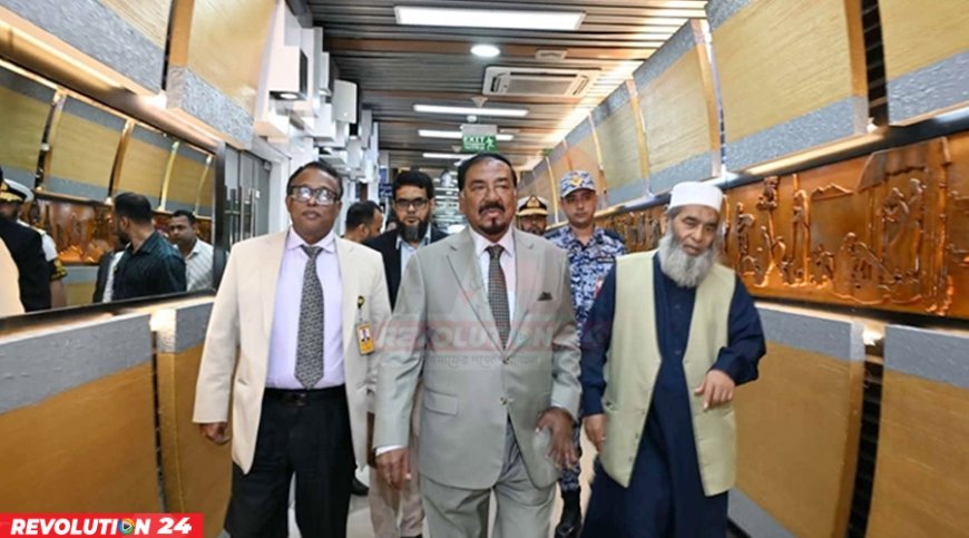 খামেনির জানাজায় অংশ নিতে ইরানের পথে স্পিকার