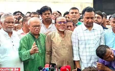জিয়া-খালেদার সমাধিতে বিএনপির নতুন ৪ নেতা শ্রদ্ধা নিবেদন, দিলেন বড় বার্তা