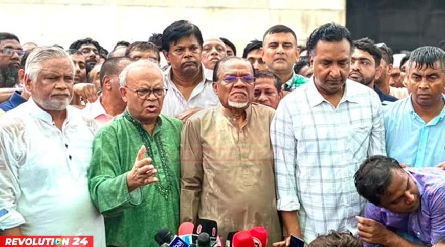 জিয়া-খালেদার সমাধিতে বিএনপির নতুন ৪ নেতা শ্রদ্ধা নিবেদন, দিলেন বড় বার্তা