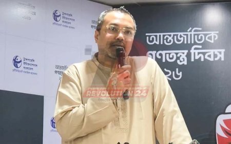 ৭ মাসে সর্বোচ্চ বাকস্বাধীনতা দাবি মাহদী আমিনের