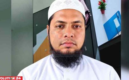 নারীর সঙ্গে ভিডিও ছড়িয়ে পড়ল মাদ্রাসাশিক্ষককে অব্যাহতি