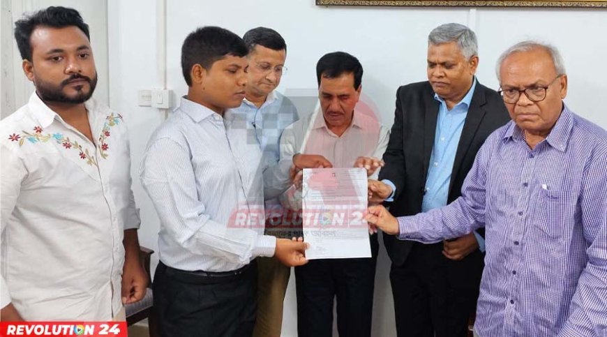 দৃষ্টিহীন শাকিলের চাকরির স্বপ্ন পূরণ
