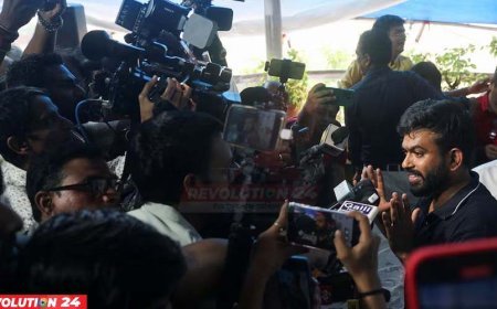 ভারতে নির্বাচন কমিশনারের পদত্যাগের দাবিতে আন্দোলন