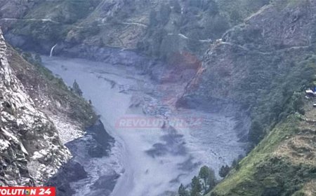 নেপালে আবারও বন্যার ভয়াল থাবা ভেসে গেল ঘরবাড়ি, আতঙ্কে হাজারো মানুষ!