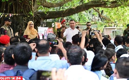 নিজের কলেজে প্রধানমন্ত্রী শিক্ষার্থীদের দিলেন বিশেষ বার্তা