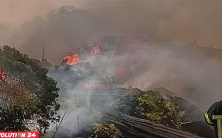 গাজীপুরে গোডাউনে আগুন ক্ষতি ৫০ লাখ টাকা