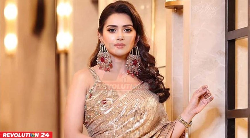 সড়ক দুর্ঘটনায় তানজিন তিশা অল্পের জন্য রক্ষা!