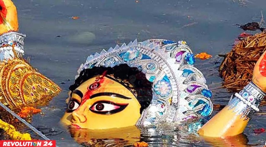 রাজধানীর ৩৩ স্থানে প্রতিমা বিসর্জন নিরাপত্তায় মাঠে ১৬ হাজার পুলিশ
