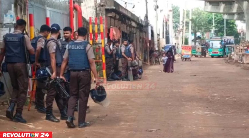 বেতন বৃদ্ধির দাবিতে বিক্ষোভ আশুলিয়ায় ১৩ কারখানায় ছুটি